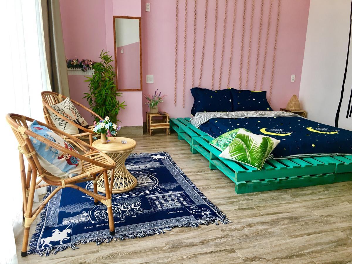 Win Homestay Куинён Экстерьер фото